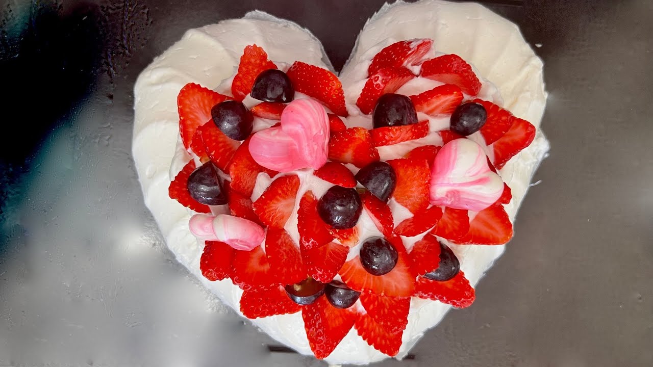 Valentines Day Dessert Recipes Easy | Pavlova Recipe Easy | Heart